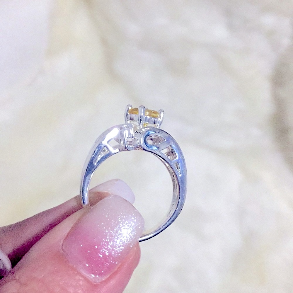 ๐Stunning Canary Yellow Round Cushion Stone Center w/CZ Crystal Diamond Paved - Picture 3 of 15